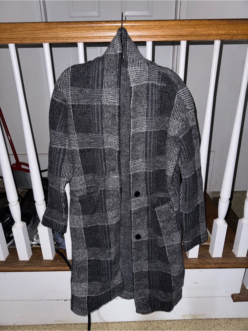 Aritizia Wilfred Gray Plaid Long Coat Jacket